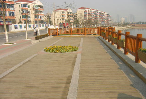 木平台在杭州地区景观中的运用形式
