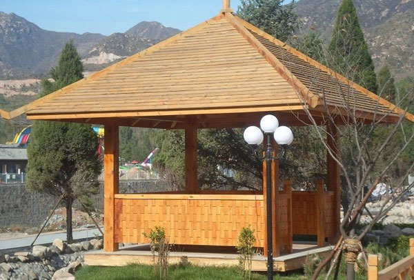 木凉亭怎么保养才会使用的   久？